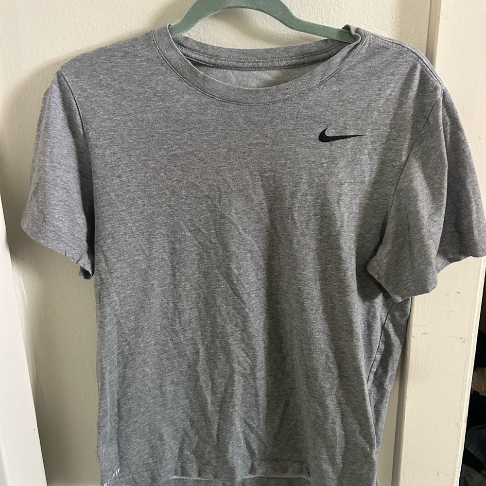 Nike Gray Short Sleeve Tee Athletic Style
